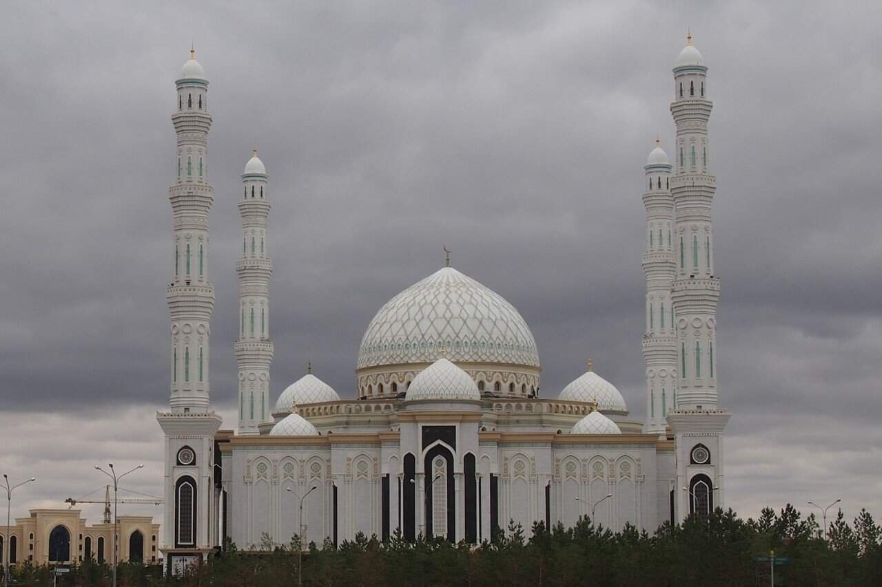 adab pergi masjid